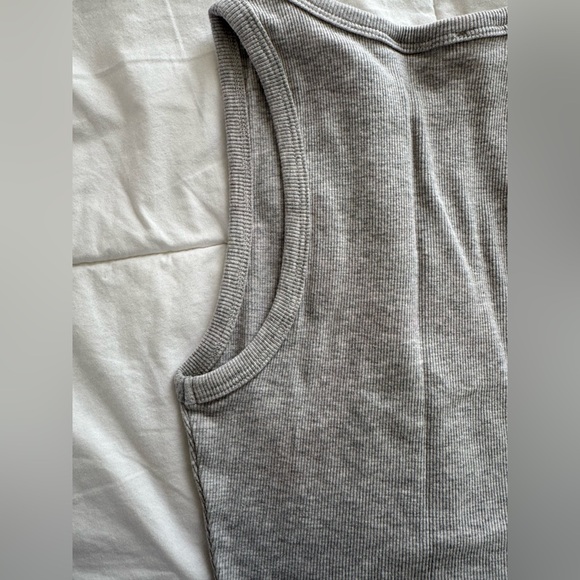 Zara Basic Rib Tank Top - Picture 5 of 5